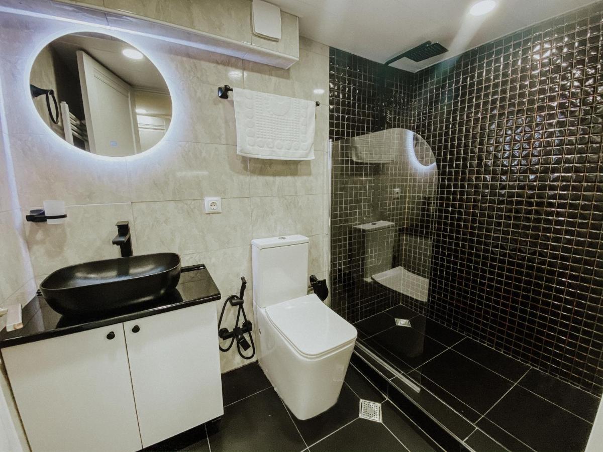 Luxury Duplex Suites - City Center Tbilisi Exterior photo